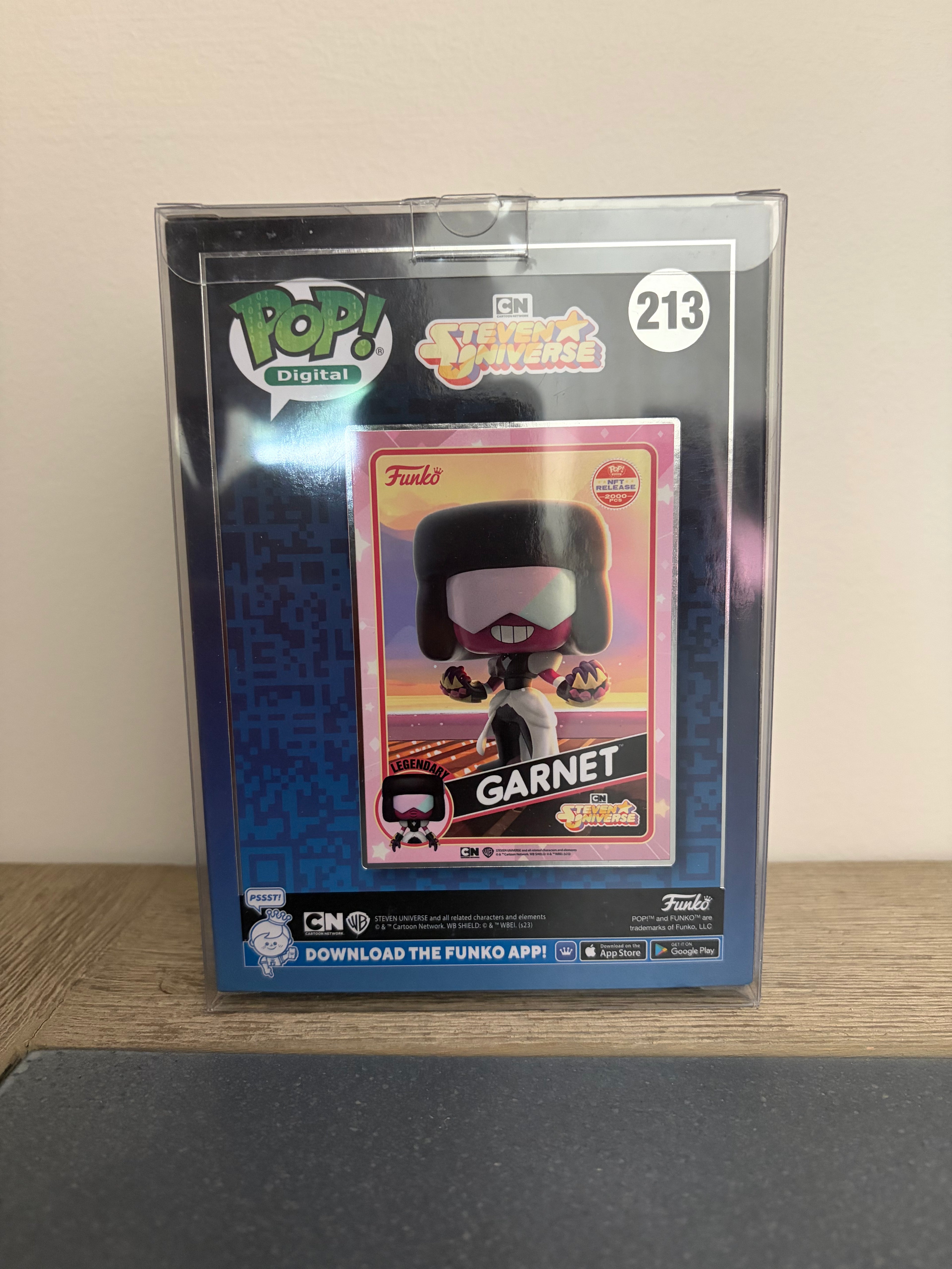 Funko Pop! Digital Steven Universe Garnet #213 LE 2000 PCS w/Protector