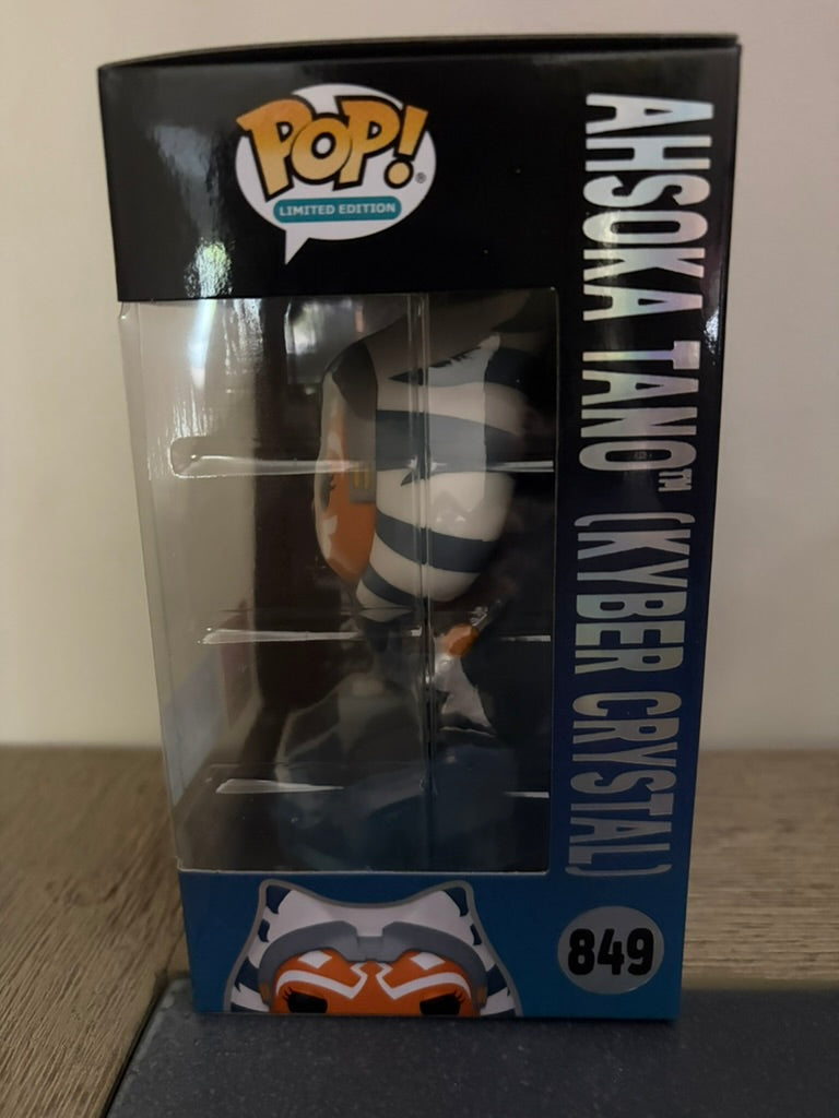 Funko Pop! Supreme Le: Star Wars - Ahsoka Tano (Kyber Crystal) (SDCC)
