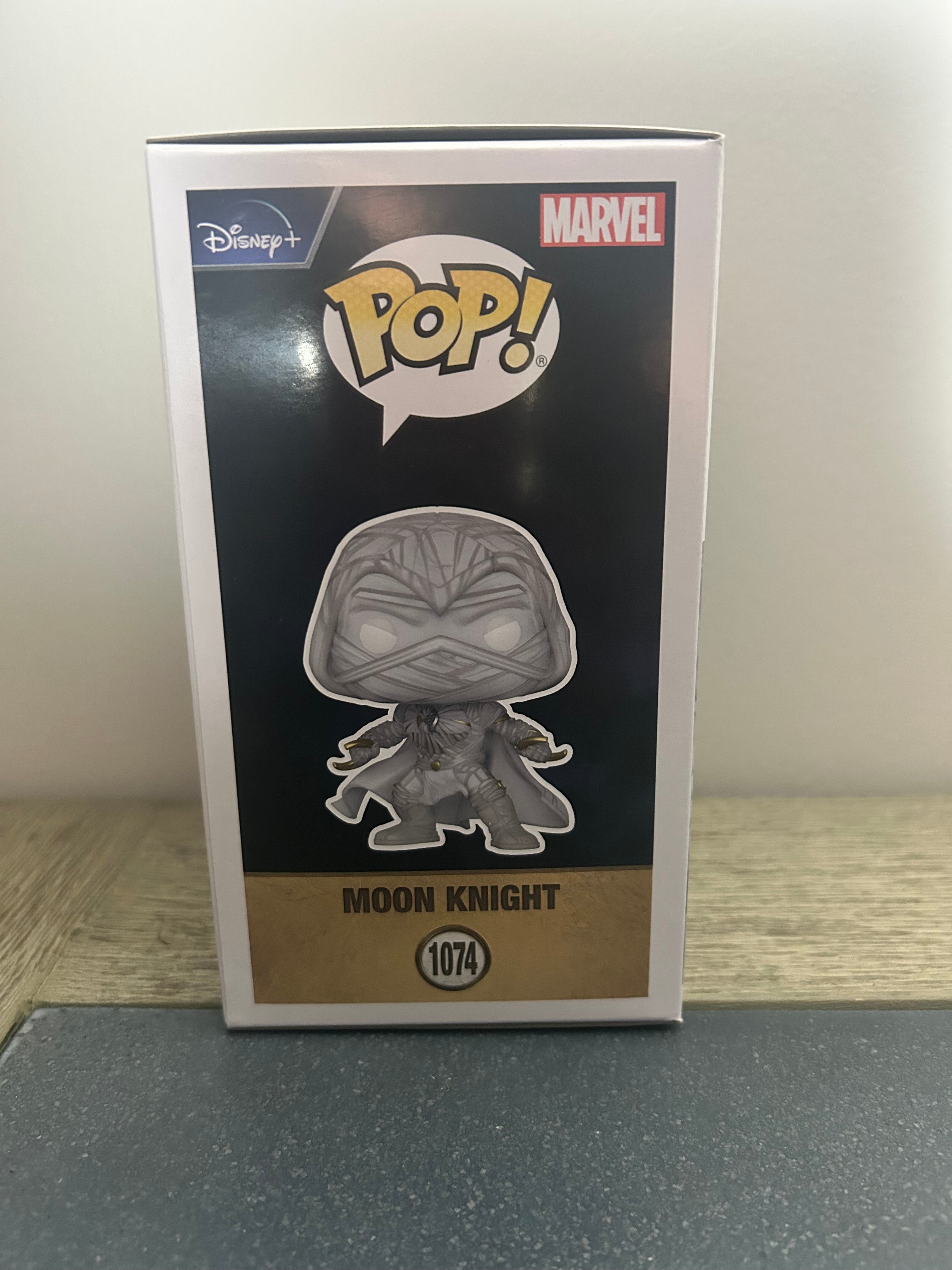 Funko Pop! Moon Knight Moon Knight with Weapon Funko Shop Exclusive