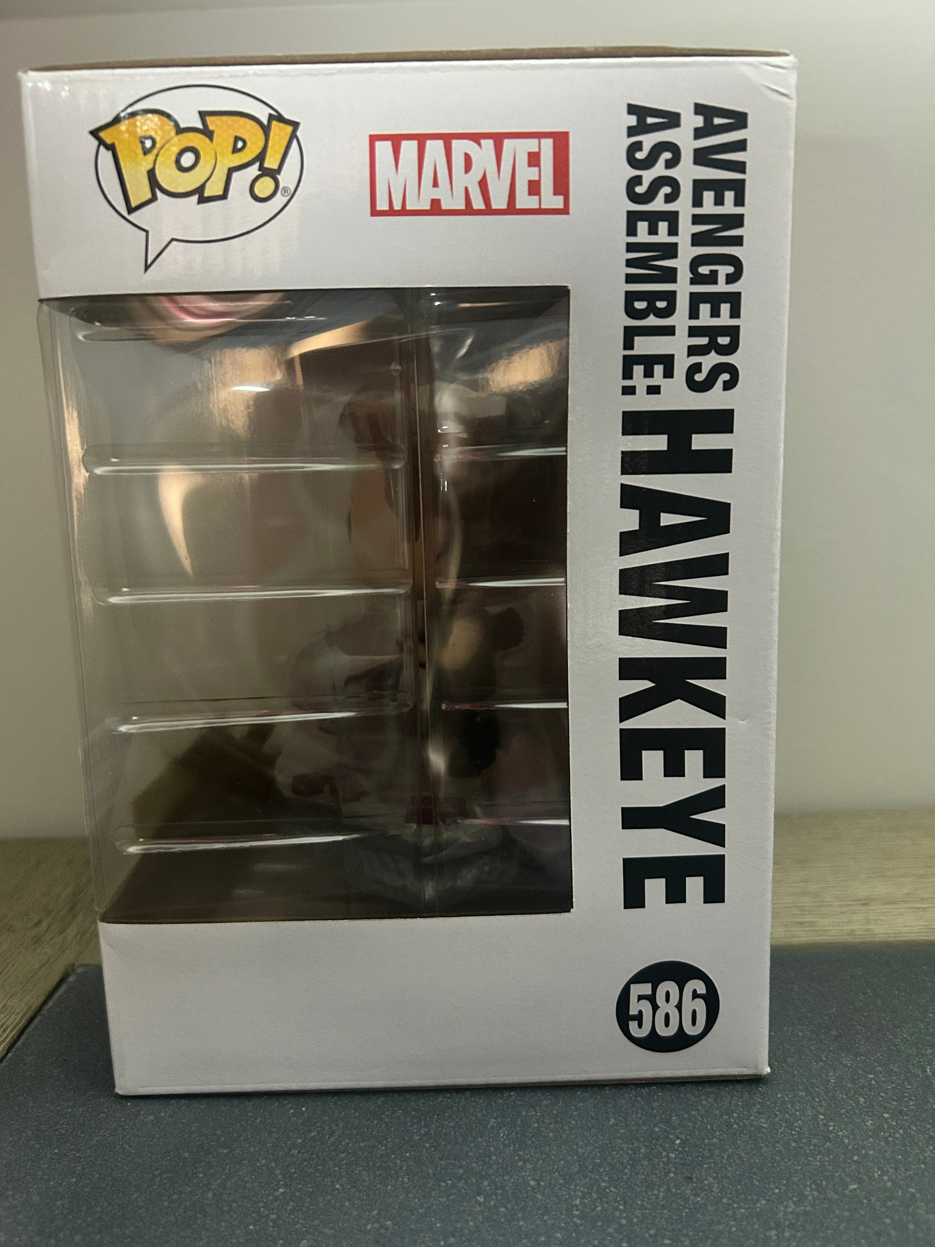 Funko Pop! Deluxe Hawkeye Avengers Assemble Amazon Exclusive #586 Vinyl Figure